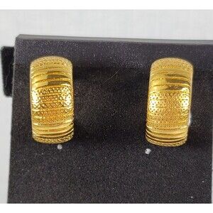 Vintage 1980's Signed Trifari TM Gold Tone Metal Wide Hoop Clip On Earrings